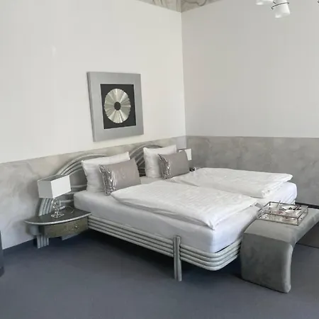 Haus Wullfcrona Guest house