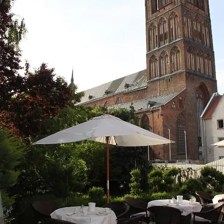 Haus Wullfcrona 4* Stralsund